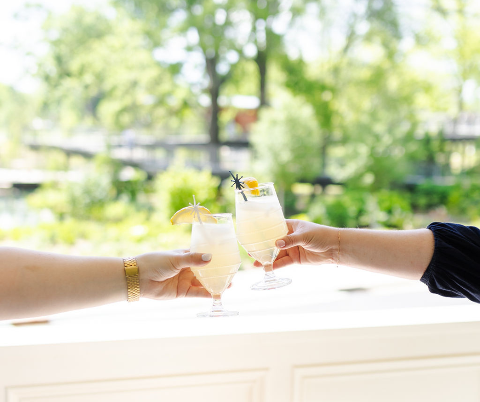 Toasting glasses