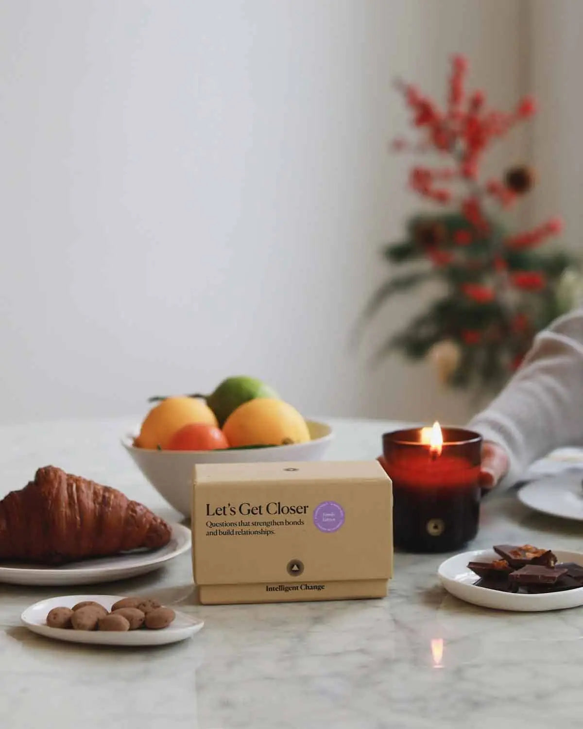 Get Closer Family Edition - Bonding Question Card Game Intelligent Change