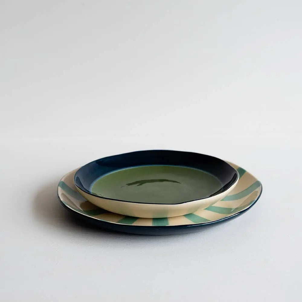 Supper Plate in Candy Stripe: Tundra Musango