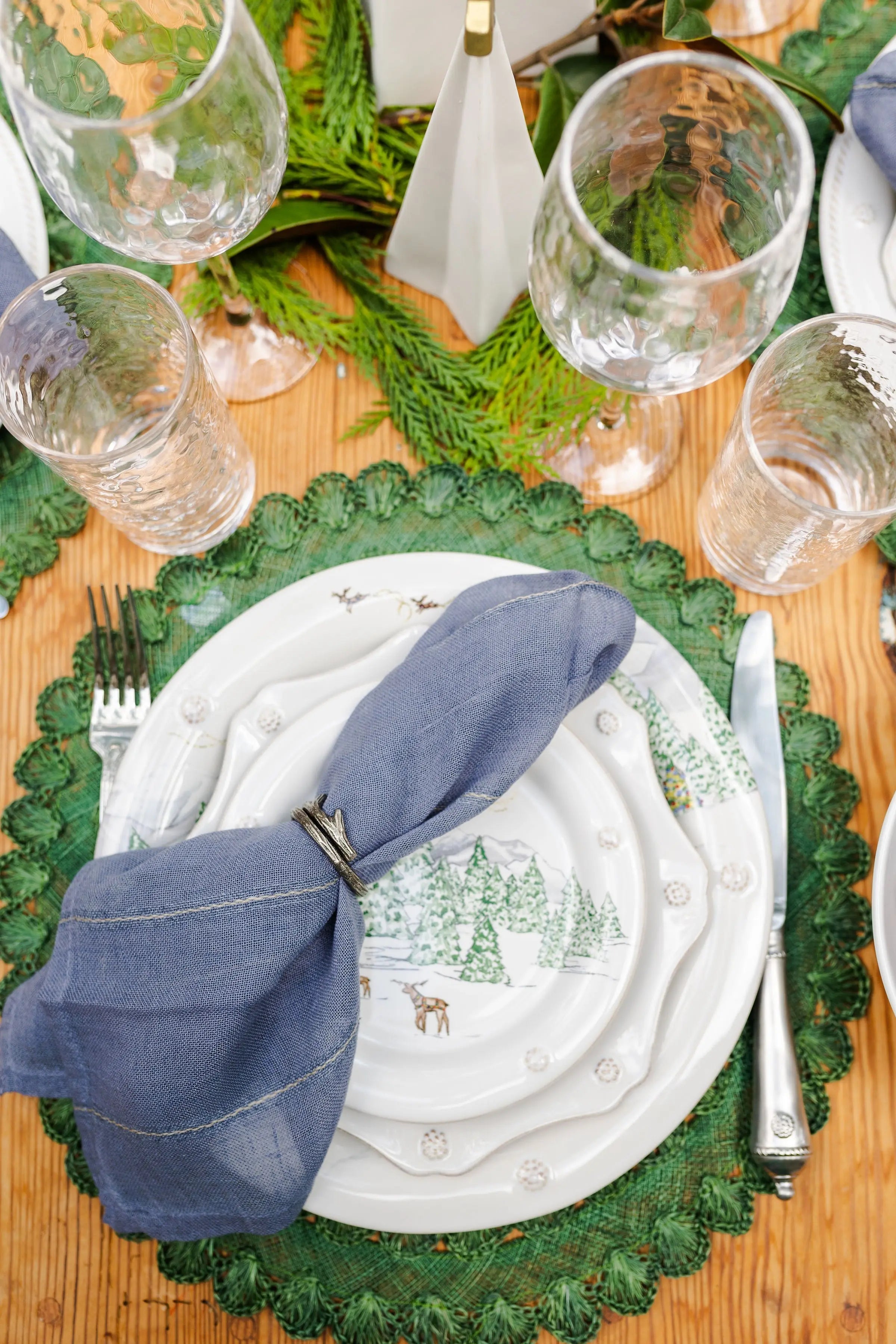 Simple-Holiday Home for Entertaining