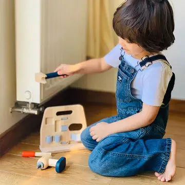 Handy Carpenter Playset PlanToys