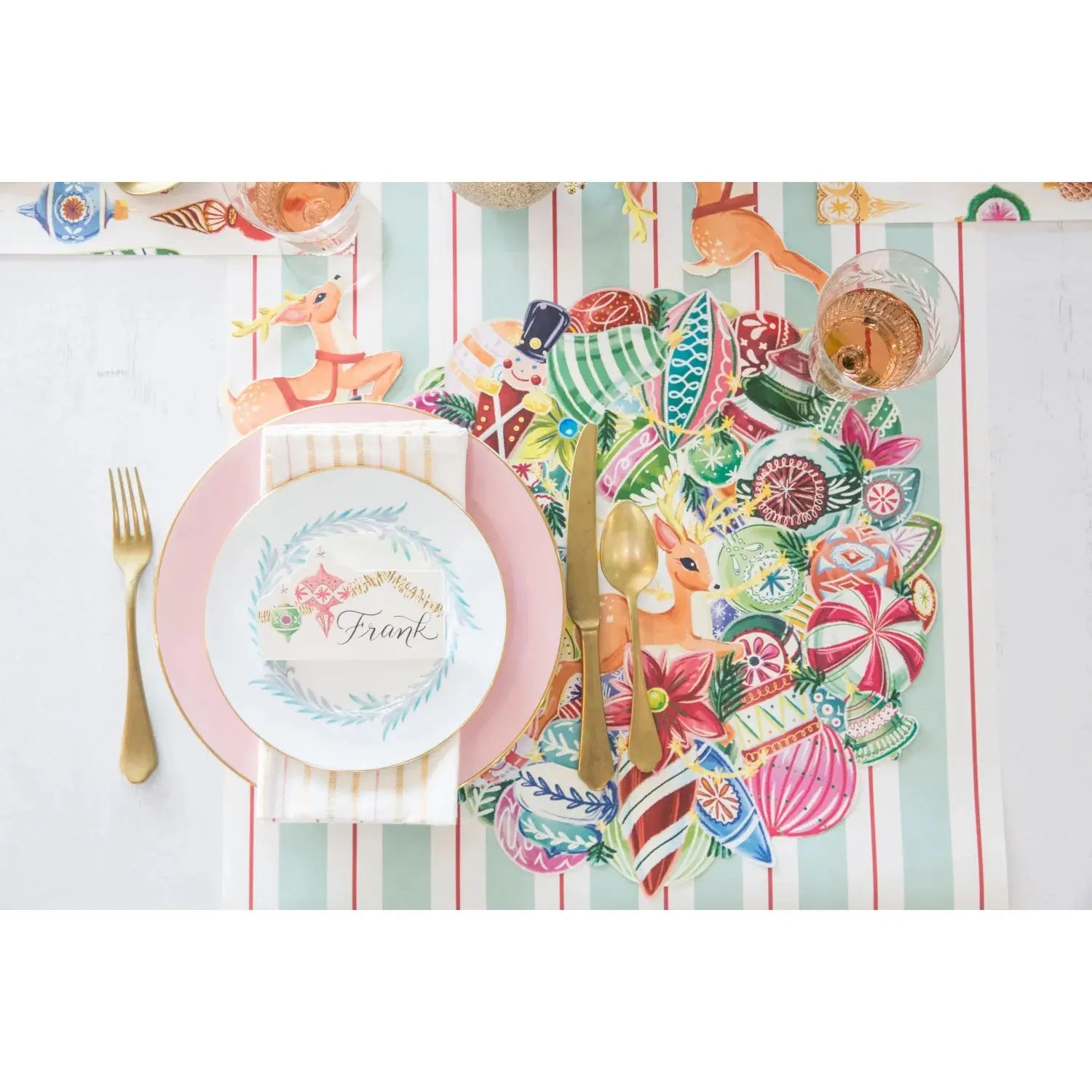 Die-Cut Yuletide Treasure Wreath Placemat Hester & Cook