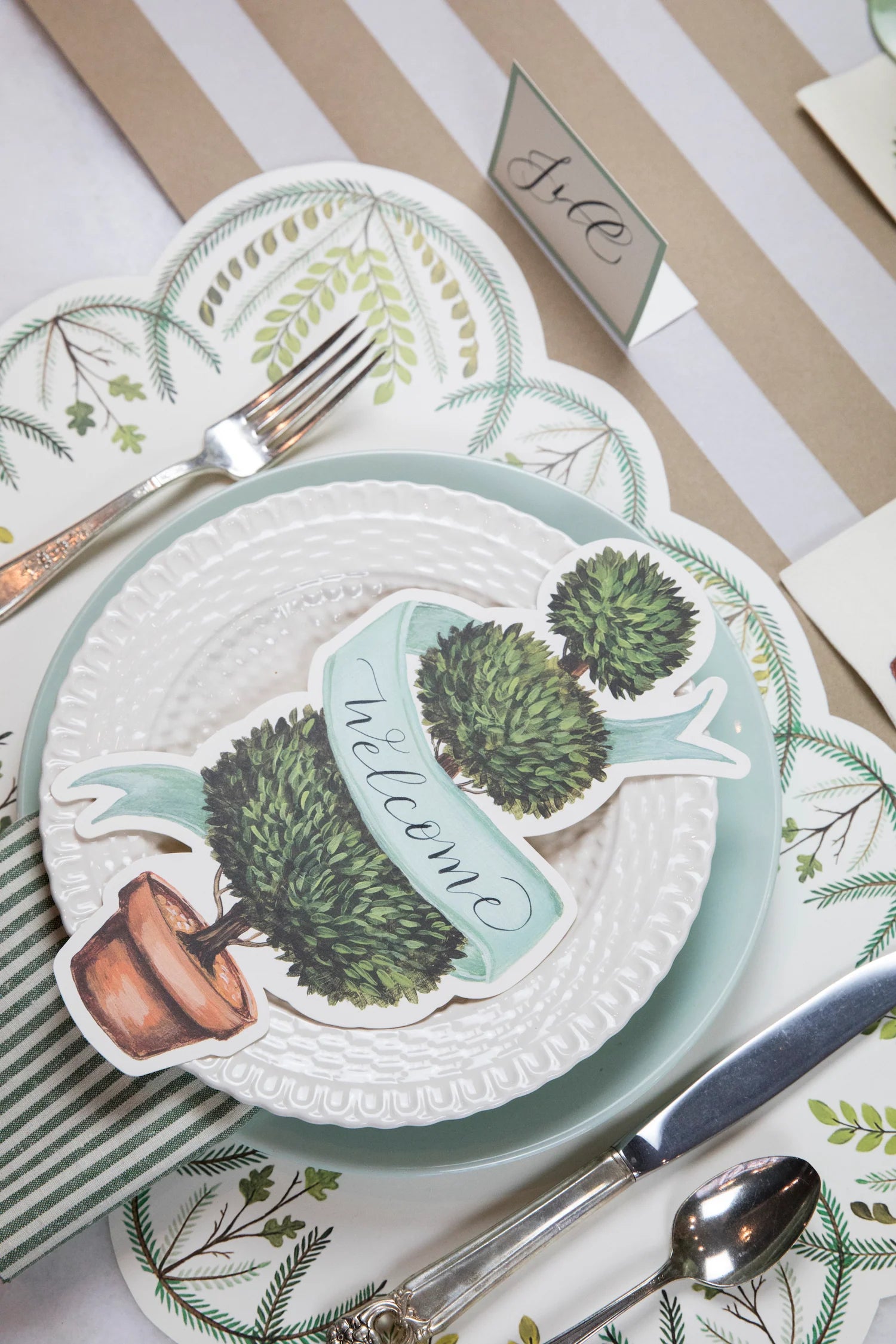 Scalloped Seedling Die Cut Placemat