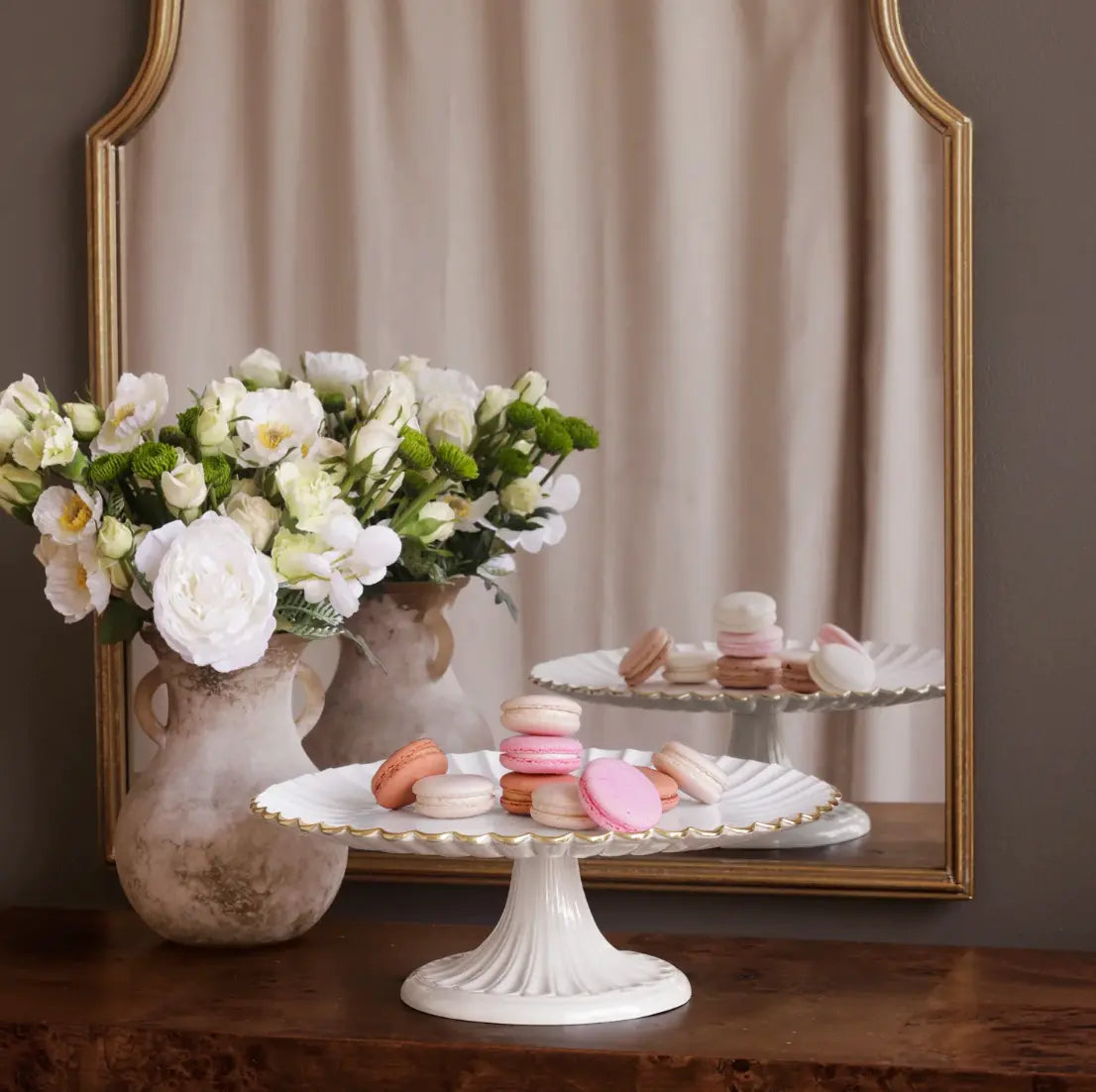 Beatriz Ball Encanto Vienna Pedestal Cake Plate in Cream and White BEATRIZ BALL