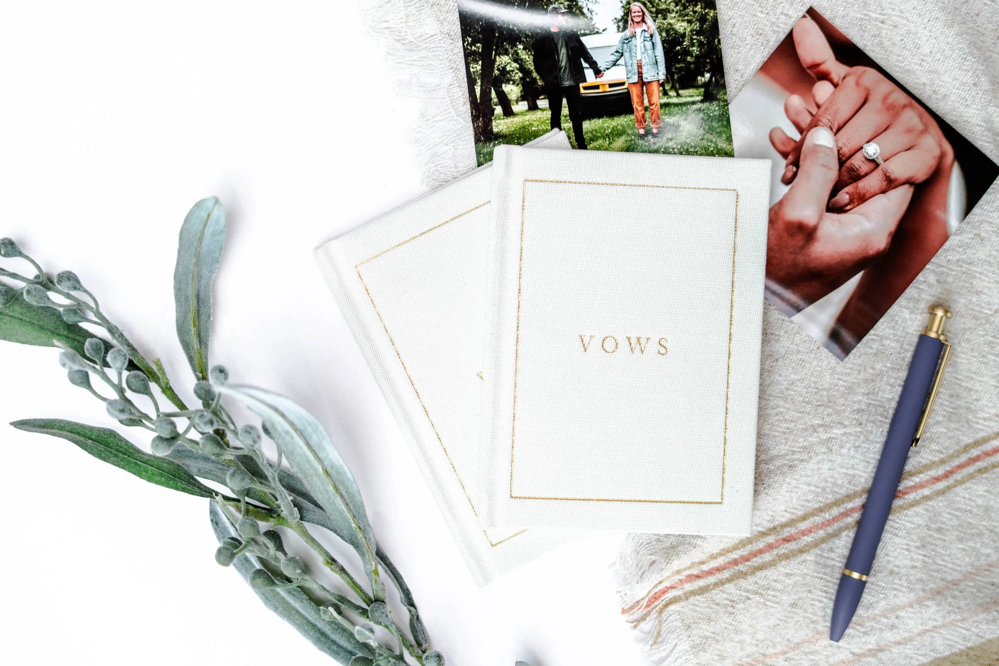 Wedding Vow Books - Wedding Keepsake Book w/Gold Foil Linen: Off-White Duncan & Stone Paper Co.
